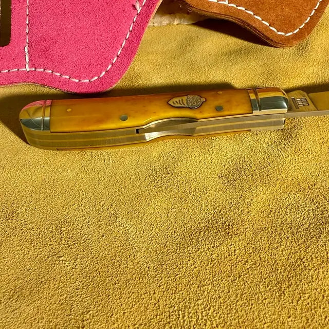 Rough Ryder Trapper Lockback, Tobacco Smooth Bone Handle