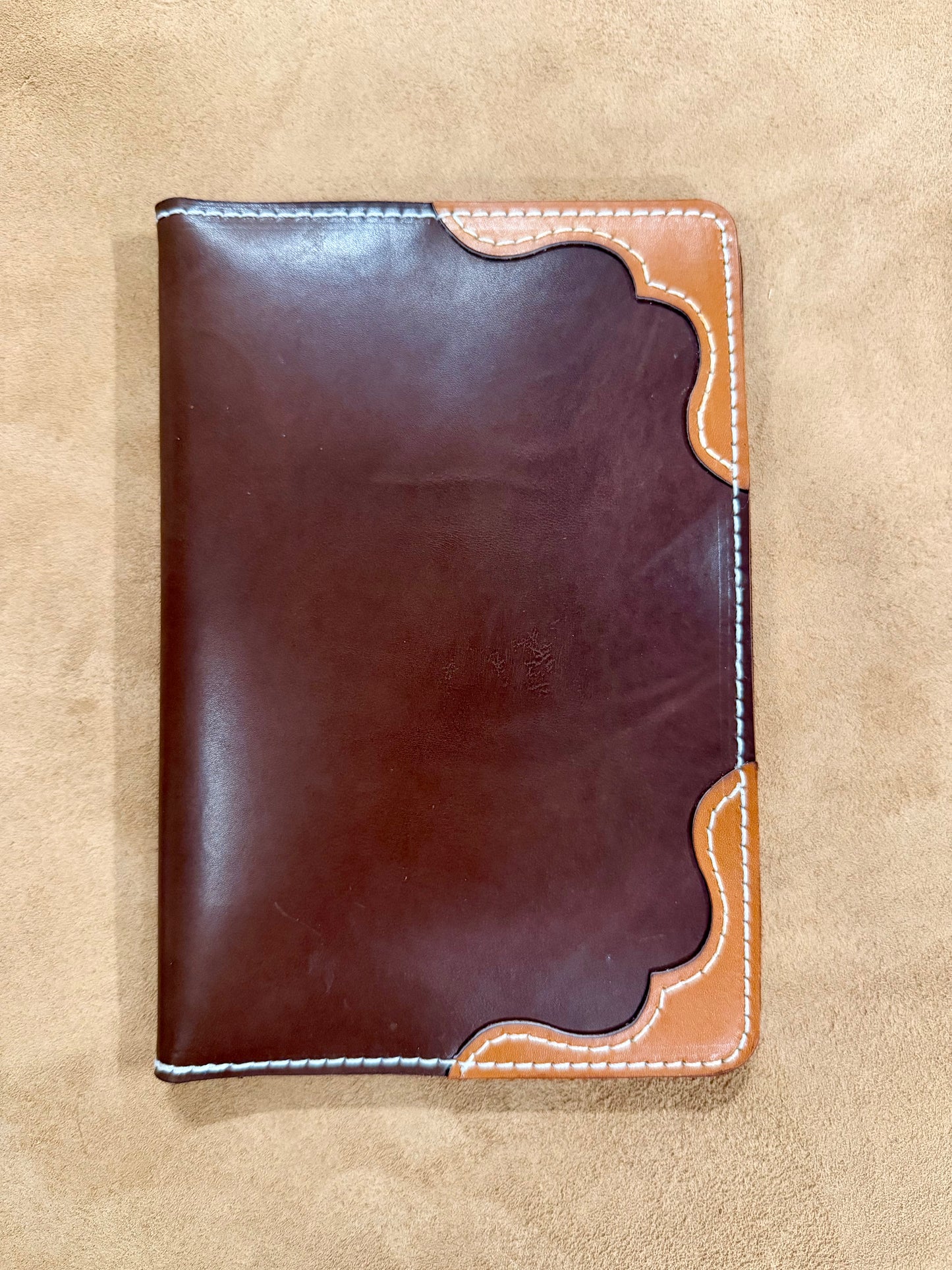 Leather mini legal pad portfolio.